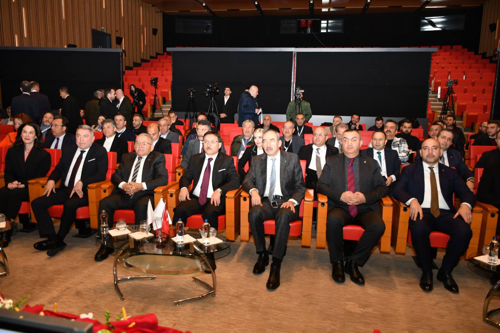 ŞEHRİN EKONOMİSİ PROGRAMINDA ÖNEMLİ AÇIKLAMALAR