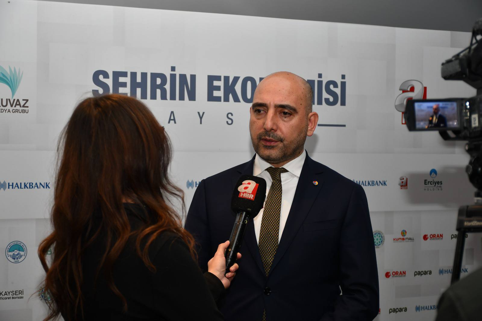 ŞEHRİN EKONOMİSİ PROGRAMINDA ÖNEMLİ AÇIKLAMALAR