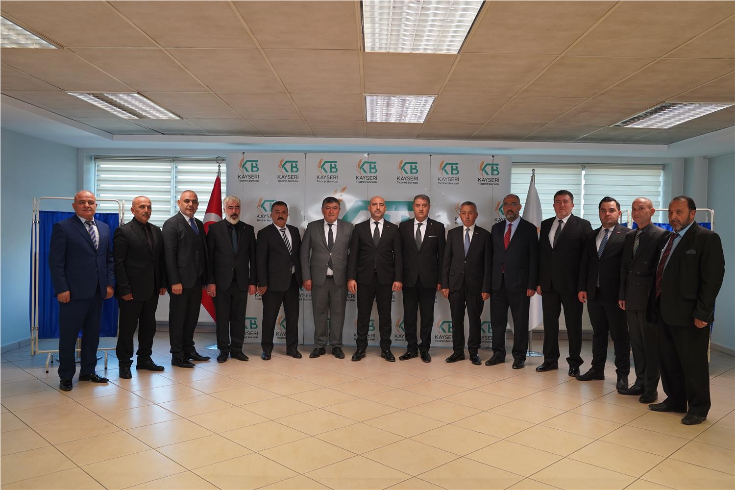 KAYSERİ TİCARET BORSASI’NDA GÖREV DAĞILIMLARI BELLİ OLDU