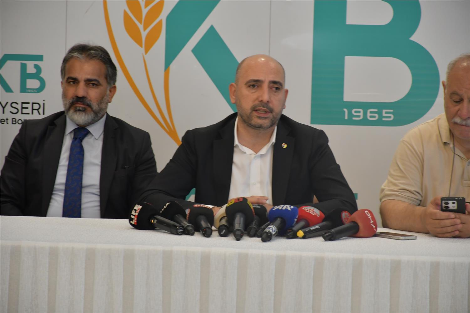 KTB BAŞKANI BAĞLAMIŞ, BASIN MENSUPLARIYLA BİR ARAYA GELDİ